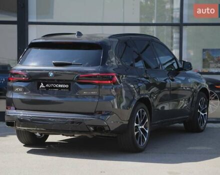 Серый БМВ Х5, объемом двигателя 3 л и пробегом 50 тыс. км за 62000 $, фото 1 на Automoto.ua