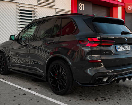 Серый БМВ Х5, объемом двигателя 3 л и пробегом 35 тыс. км за 105000 $, фото 5 на Automoto.ua