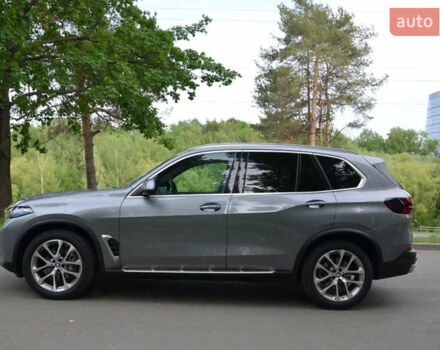 Серый БМВ Х5, объемом двигателя 3 л и пробегом 57 тыс. км за 72000 $, фото 6 на Automoto.ua