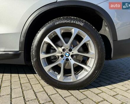 Сірий БМВ Х5, об'ємом двигуна 3 л та пробігом 23 тис. км за 79500 $, фото 13 на Automoto.ua