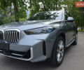 Серый БМВ Х5, объемом двигателя 3 л и пробегом 57 тыс. км за 72000 $, фото 1 на Automoto.ua