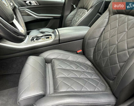 Сірий БМВ Х5, об'ємом двигуна 3 л та пробігом 65 тис. км за 70900 $, фото 29 на Automoto.ua