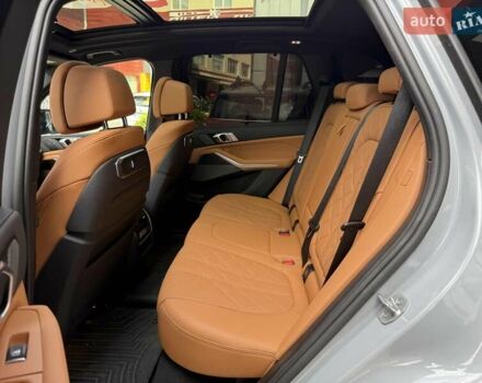 Сірий БМВ Х5, об'ємом двигуна 4.4 л та пробігом 28 тис. км за 114900 $, фото 32 на Automoto.ua