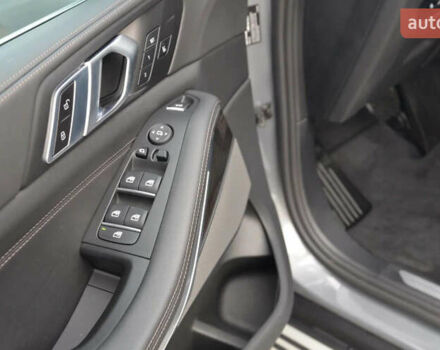 Серый БМВ Х5, объемом двигателя 3 л и пробегом 57 тыс. км за 72000 $, фото 9 на Automoto.ua