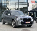 Серый БМВ Х5, объемом двигателя 3 л и пробегом 57 тыс. км за 76000 $, фото 1 на Automoto.ua