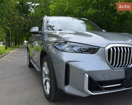 Серый БМВ Х5, объемом двигателя 3 л и пробегом 57 тыс. км за 72000 $, фото 2 на Automoto.ua