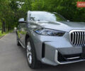 Серый БМВ Х5, объемом двигателя 3 л и пробегом 57 тыс. км за 72000 $, фото 2 на Automoto.ua