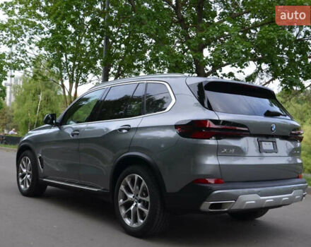 Серый БМВ Х5, объемом двигателя 3 л и пробегом 57 тыс. км за 72000 $, фото 4 на Automoto.ua