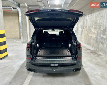 Серый БМВ Х5, объемом двигателя 3 л и пробегом 7 тыс. км за 135700 $, фото 37 на Automoto.ua