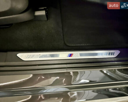 Серый БМВ Х5, объемом двигателя 3 л и пробегом 7 тыс. км за 135700 $, фото 23 на Automoto.ua