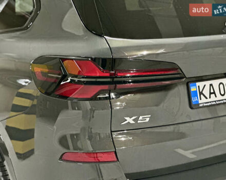 Серый БМВ Х5, объемом двигателя 3 л и пробегом 7 тыс. км за 135700 $, фото 10 на Automoto.ua