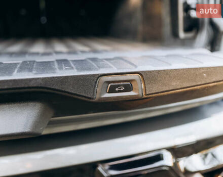 Серый БМВ Х5, объемом двигателя 3 л и пробегом 13 тыс. км за 78000 $, фото 48 на Automoto.ua