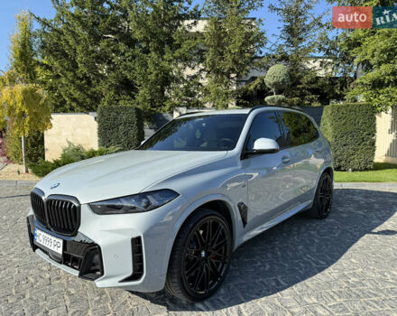Серый БМВ Х5, объемом двигателя 3 л и пробегом 9 тыс. км за 110000 $, фото 4 на Automoto.ua