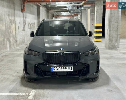 Серый БМВ Х5, объемом двигателя 3 л и пробегом 7 тыс. км за 135700 $, фото 2 на Automoto.ua