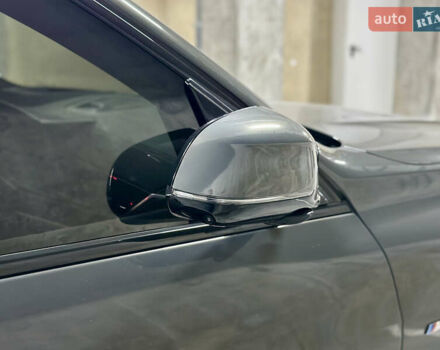 Серый БМВ Х5, объемом двигателя 3 л и пробегом 7 тыс. км за 135700 $, фото 15 на Automoto.ua