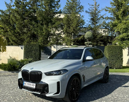 Серый БМВ Х5, объемом двигателя 3 л и пробегом 9 тыс. км за 110000 $, фото 2 на Automoto.ua