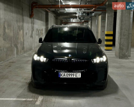 Серый БМВ Х5, объемом двигателя 3 л и пробегом 7 тыс. км за 135700 $, фото 1 на Automoto.ua