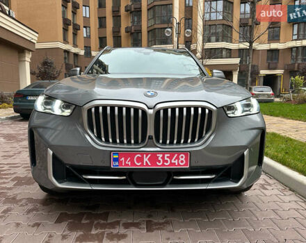 Серый БМВ Х5, объемом двигателя 3 л и пробегом 65 тыс. км за 72000 $, фото 5 на Automoto.ua