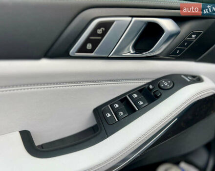 Серый БМВ Х5, объемом двигателя 3 л и пробегом 5 тыс. км за 85500 $, фото 48 на Automoto.ua