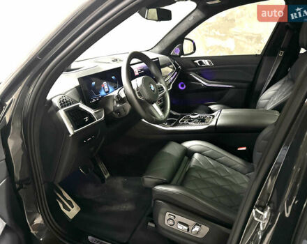 Серый БМВ Х5, объемом двигателя 3 л и пробегом 7 тыс. км за 135700 $, фото 45 на Automoto.ua