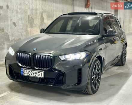 Серый БМВ Х5, объемом двигателя 3 л и пробегом 7 тыс. км за 135700 $, фото 57 на Automoto.ua