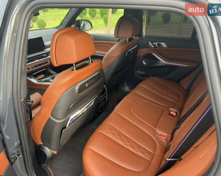 Сірий БМВ Х5, об'ємом двигуна 4.39 л та пробігом 3 тис. км за 157000 $, фото 27 на Automoto.ua