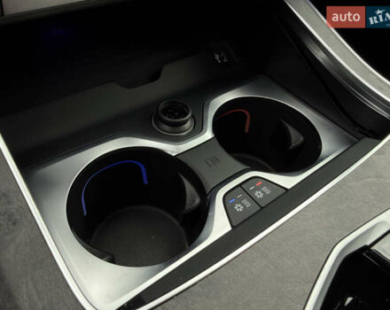 Серый БМВ Х5, объемом двигателя 3 л и пробегом 10 тыс. км за 132000 $, фото 47 на Automoto.ua