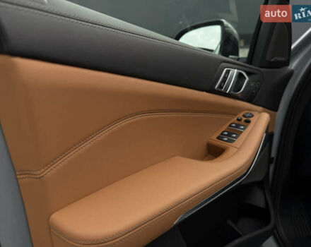 Серый БМВ Х5, объемом двигателя 3 л и пробегом 10 тыс. км за 132000 $, фото 45 на Automoto.ua