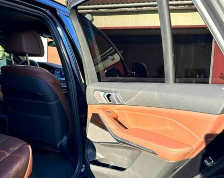 Серый БМВ Х5, объемом двигателя 3 л и пробегом 75 тыс. км за 67000 $, фото 1 на Automoto.ua