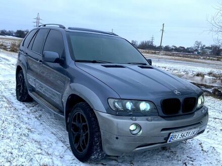 Серый БМВ Х5, объемом двигателя 4.4 л и пробегом 320 тыс. км за 8000 $, фото 1 на Automoto.ua