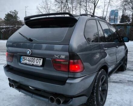 Серый БМВ Х5, объемом двигателя 4.4 л и пробегом 390 тыс. км за 6000 $, фото 1 на Automoto.ua