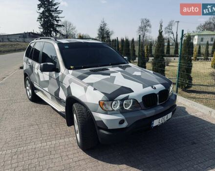Серый БМВ Х5, объемом двигателя 4.4 л и пробегом 439 тыс. км за 7999 $, фото 1 на Automoto.ua