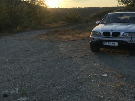 БМВ Х5 2000 у Чернівцях на Automoto.ua Сірий БМВ Х5, об'ємом двигуна 3 л та пробігом 360 тис. км за 8000 $, фото 1 на Automoto.ua