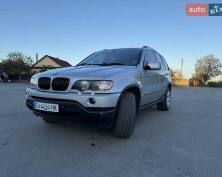 Серый БМВ Х5, объемом двигателя 3 л и пробегом 405 тыс. км за 8100 $, фото 1 на Automoto.ua