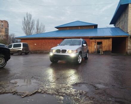 Сірий БМВ Х5, об'ємом двигуна 3 л та пробігом 2 тис. км за 4500 $, фото 1 на Automoto.ua