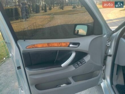 Серый БМВ Х5, объемом двигателя 3 л и пробегом 310 тыс. км за 6700 $, фото 1 на Automoto.ua