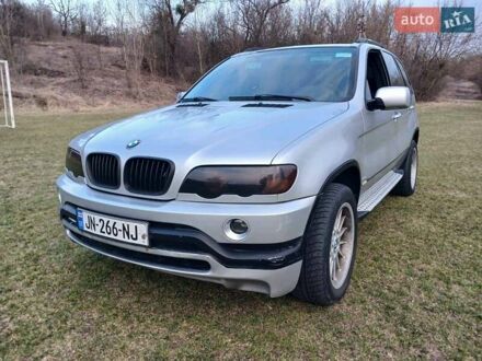 Сірий БМВ Х5, об'ємом двигуна 4.4 л та пробігом 300 тис. км за 7000 $, фото 1 на Automoto.ua