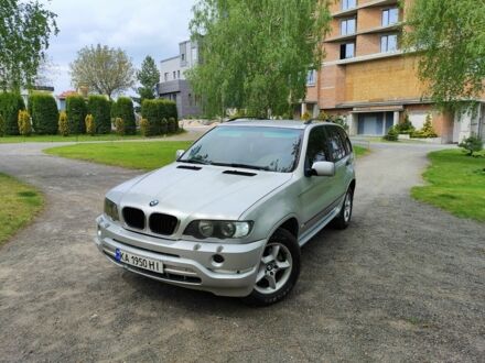 Серый БМВ Х5, объемом двигателя 3 л и пробегом 280 тыс. км за 6500 $, фото 1 на Automoto.ua