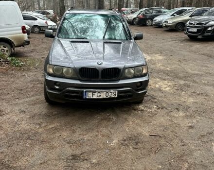 Серый БМВ Х5, объемом двигателя 3 л и пробегом 404 тыс. км за 6500 $, фото 1 на Automoto.ua