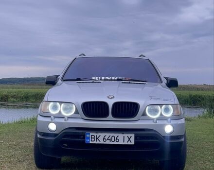 Серый БМВ Х5, объемом двигателя 3 л и пробегом 420 тыс. км за 7500 $, фото 1 на Automoto.ua