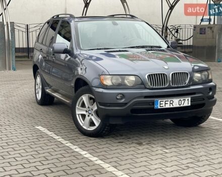 Серый БМВ Х5, объемом двигателя 3 л и пробегом 420 тыс. км за 5000 $, фото 1 на Automoto.ua