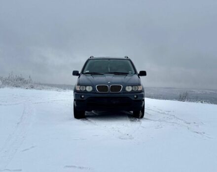 Серый БМВ Х5, объемом двигателя 3 л и пробегом 300 тыс. км за 6000 $, фото 1 на Automoto.ua