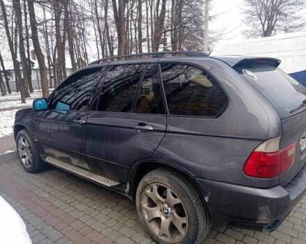 Серый БМВ Х5, объемом двигателя 3 л и пробегом 400 тыс. км за 10000 $, фото 1 на Automoto.ua