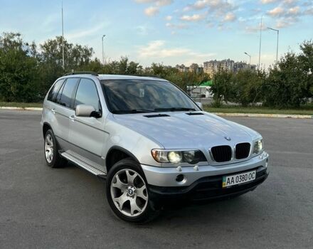 Серый БМВ Х5, объемом двигателя 3 л и пробегом 220 тыс. км за 8000 $, фото 1 на Automoto.ua