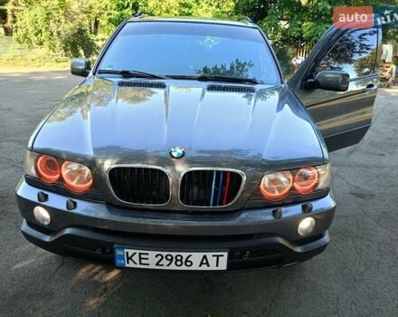 Сірий БМВ Х5, об'ємом двигуна 3 л та пробігом 400 тис. км за 11000 $, фото 1 на Automoto.ua
