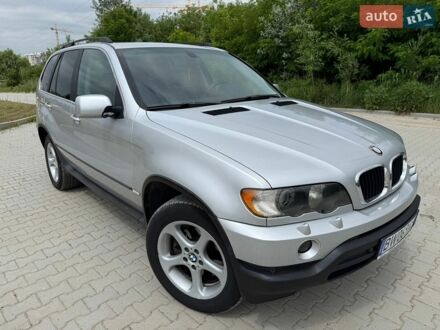 Серый БМВ Х5, объемом двигателя 3 л и пробегом 284 тыс. км за 4900 $, фото 1 на Automoto.ua