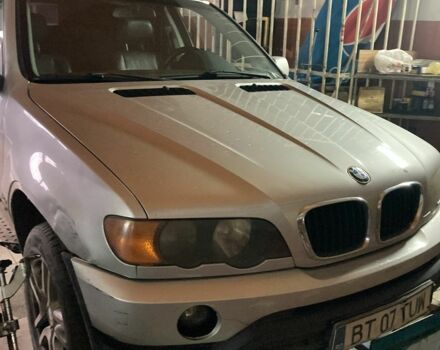 Серый БМВ Х5, объемом двигателя 0 л и пробегом 282 тыс. км за 5300 $, фото 1 на Automoto.ua