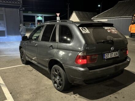 Серый БМВ Х5, объемом двигателя 3 л и пробегом 280 тыс. км за 4300 $, фото 1 на Automoto.ua