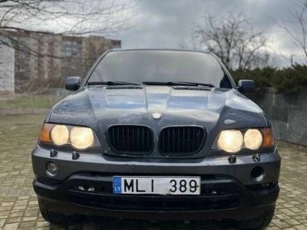 Серый БМВ Х5, объемом двигателя 0 л и пробегом 320 тыс. км за 1700 $, фото 1 на Automoto.ua