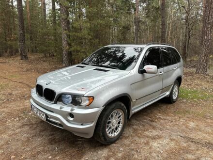 Сірий БМВ Х5, об'ємом двигуна 3 л та пробігом 320 тис. км за 5900 $, фото 1 на Automoto.ua